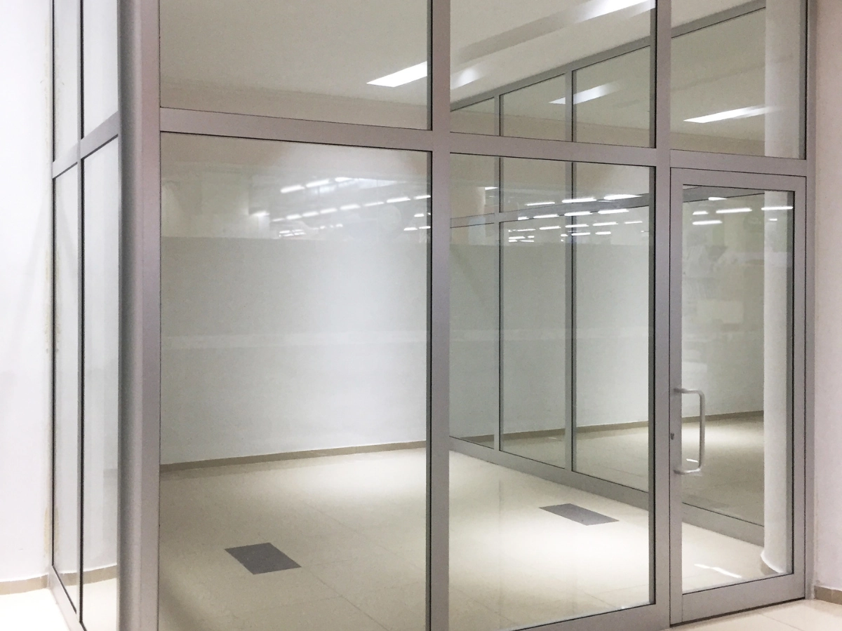 Office windows with aluminum casing